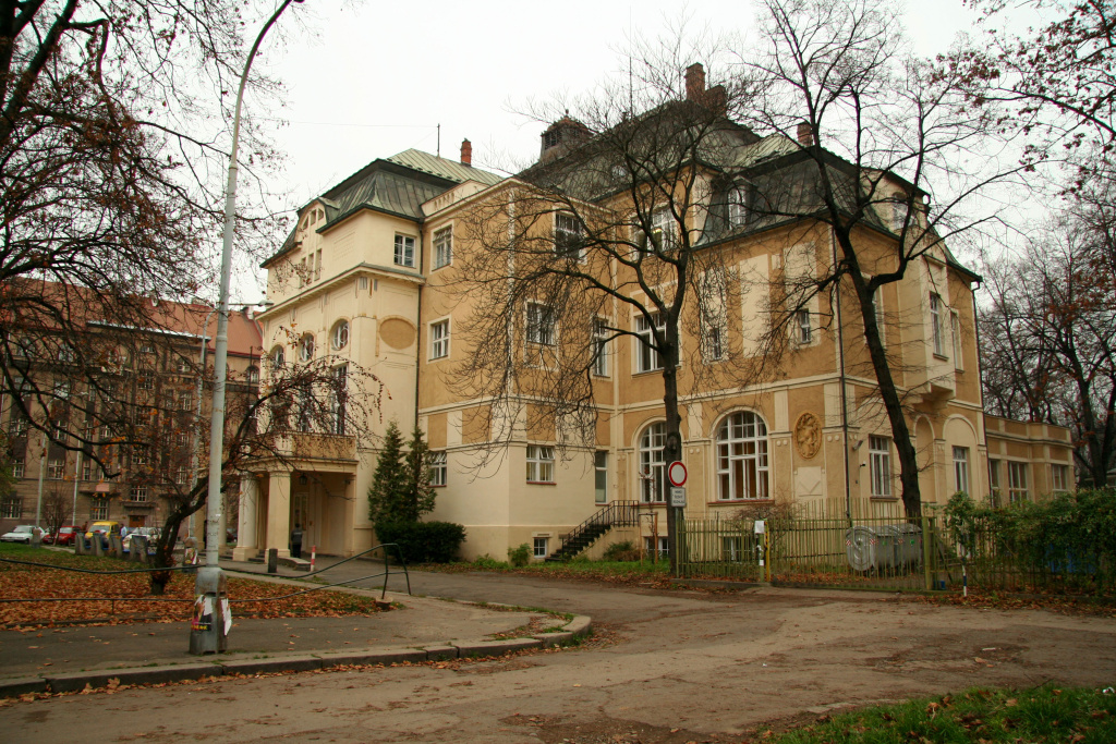 9 Regina Praha.JPG