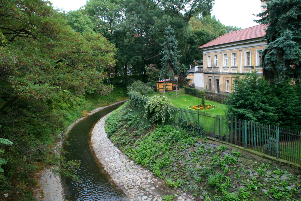 9.3 - Botič ve starých Vršovicích.JPG